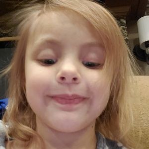 Meet your Posher, Stacy